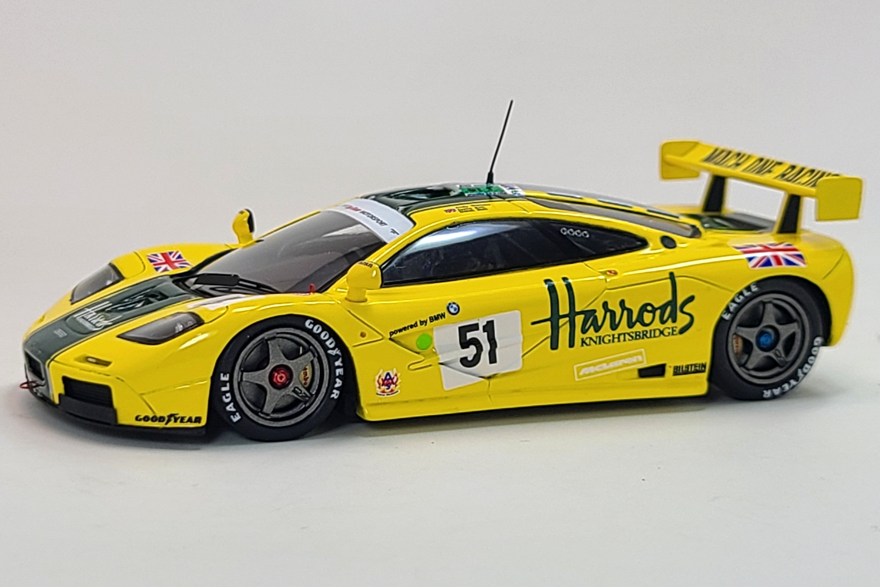 McLaren F1 GTR (3rd Place, 1995 Le Mans) | 1:43 Scale Model Car by Spark | Front Quarter