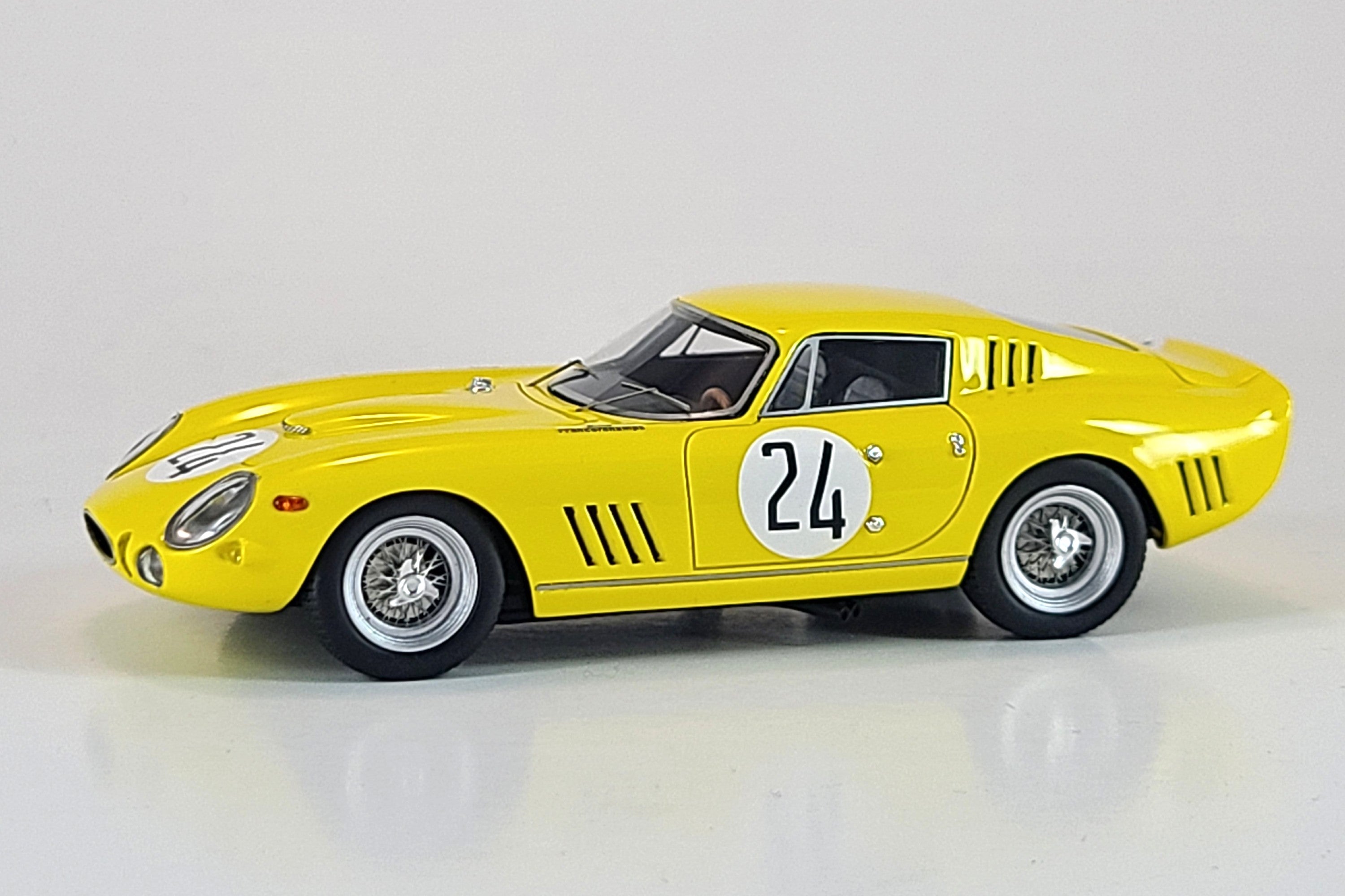 Ferrari 275GTB/C (1965 Le Mans) | 1:43 Scale Model Car by Tecnomodel | Front Quarter