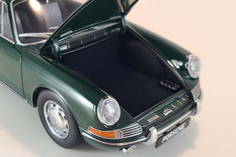 Porsche 911 (1964) | 1:18 Scale Diecast Model Car by Kyosho | Front Trunk