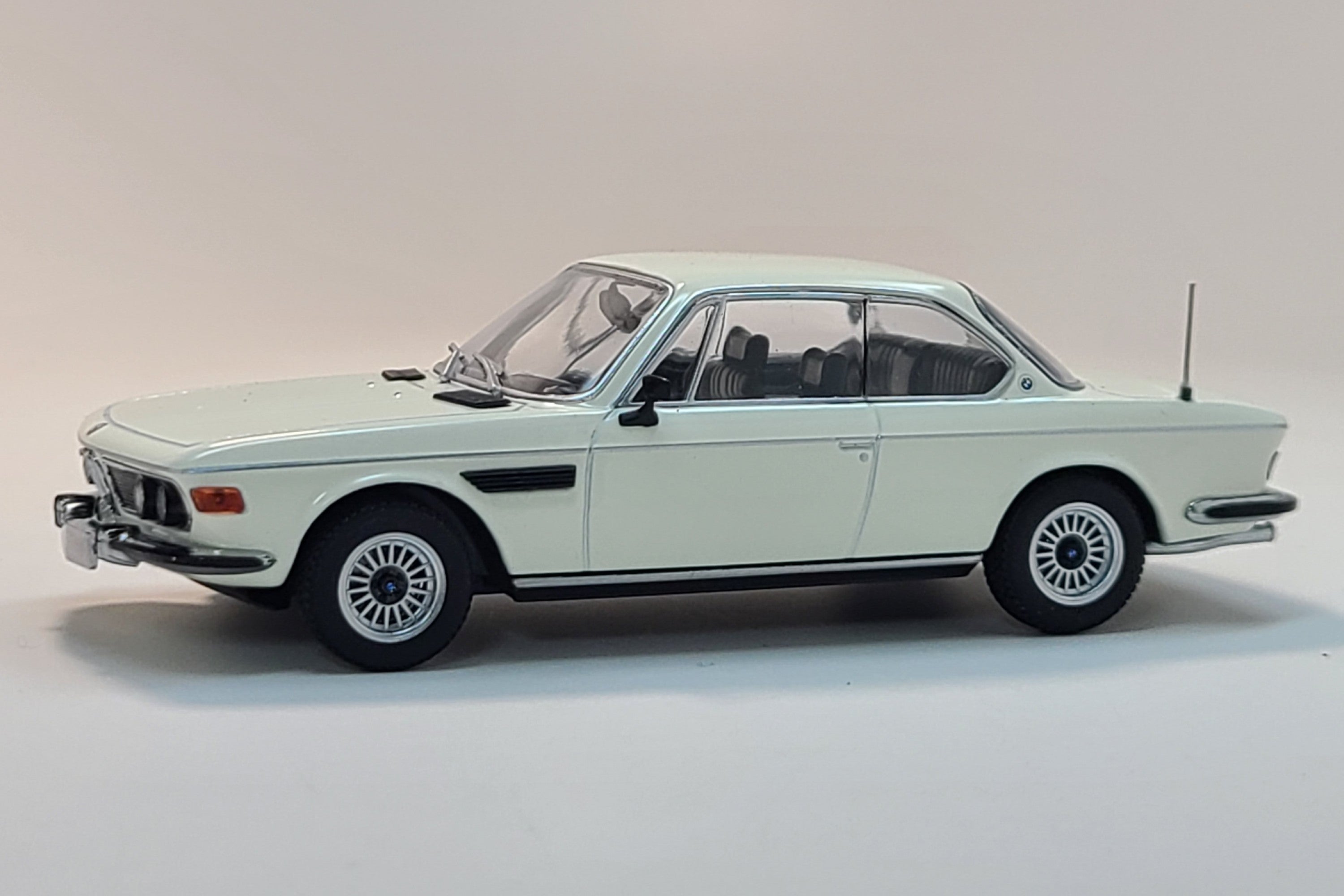 BMW 3.0 CS (E9) | 1:43 Scale Diecast Model Car by Minichamps | Chamonix White variant