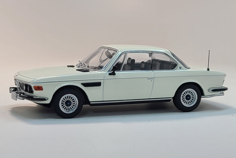 BMW 3.0 CS (E9) - 1:43 Scale Diecast Model Car by Minichamps